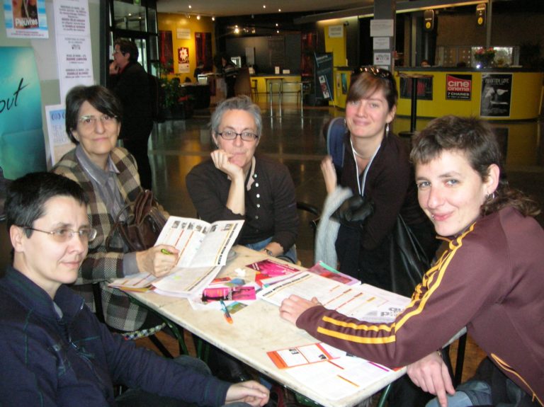 Pili i Concha del Festival de Mujeres de Huesca amb Anna Fernández i Mireia Gascón de la Mostra Internacional de Films de Dones de Barcelona durant el Festival de Créteil
